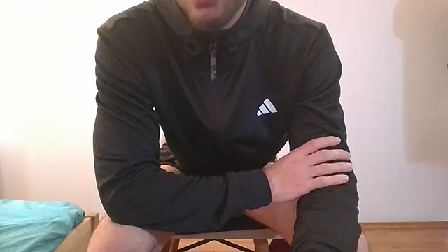 Snapshot of Turkboy_17 chatting on January 2025 02:30:02 PM Turkboy 17 online show from January 2025 02:30:02 PM