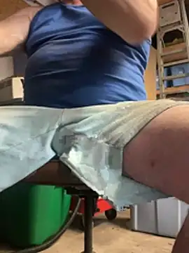 llovetoshowoff online show from May 2026 11:33:02 PM