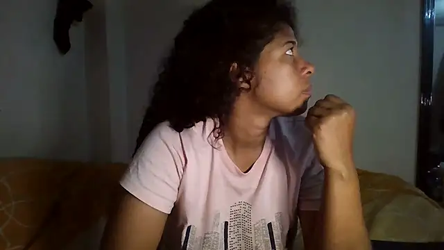 Snapshot of Ivon-09 chatting on December 2024 10:56:01 AM Ivon-09 online show from December 2024 10:56:01 AM