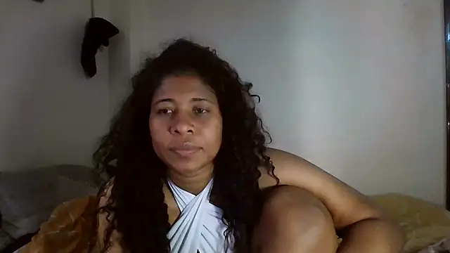 Snapshot of Ivon-09 chatting on December 2024 02:21:01 PM Ivon-09 online show from December 2024 02:21:01 PM