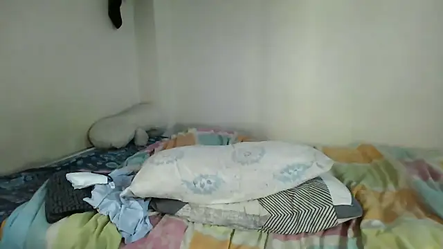 Snapshot of Ivon-09 chatting on December 2024 12:17:01 PM Ivon-09 online show from December 2024 12:17:01 PM