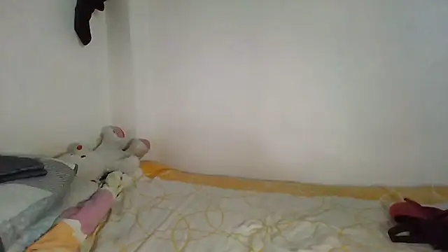 Snapshot of Ivon-09 chatting on December 2024 12:06:01 PM Ivon-09 online show from December 2024 12:06:01 PM