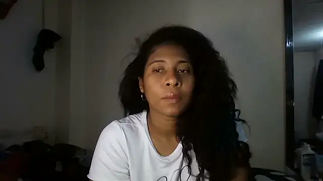 Snapshot of Ivon-09 chatting on January 2025 03:59:02 PM Ivon-09 online show from January 2025 03:59:02 PM