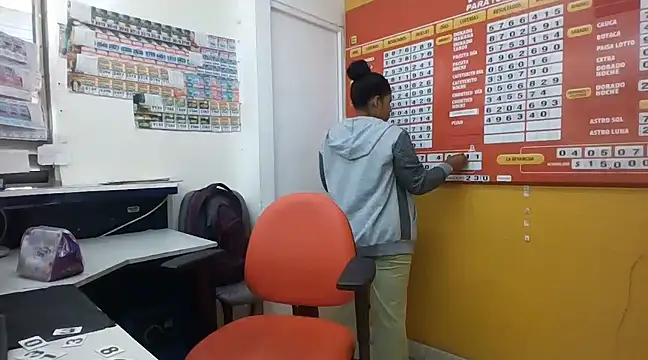 Snapshot of Ivon-09 chatting on February 2025 03:16:02 PM Ivon-09 online show from February 2025 03:16:02 PM