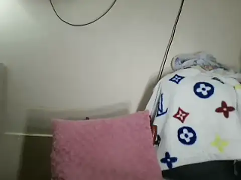 Snapshot of Ivon-09 chatting on March 2025 01:07:02 PM Ivon-09 online show from March 2025 01:07:02 PM