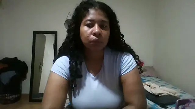 Ivon-09 online show from April 2026 01:04:01 PM