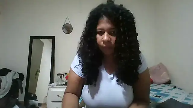 Ivon-09 online show from May 2026 12:00:01 PM