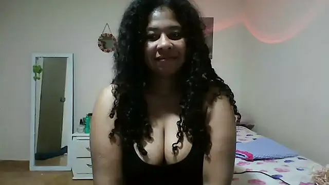 Ivon-09 online show from May 2026 12:01:01 PM