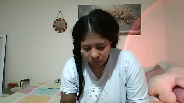 Ivon-09 online show from May 2026 12:14:02 PM