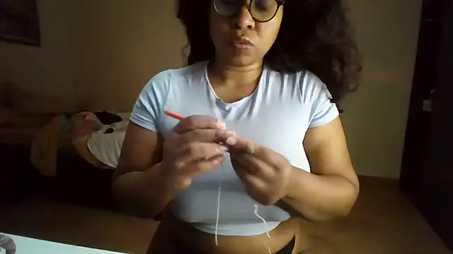 Ivon-09 online show from July 2026 12:31:01 PM