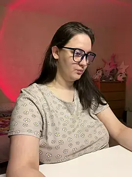 hungry1bunny online show from February 2025 05:37:01 PM