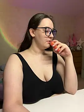 hungry1bunny online show from March 2025 10:15:02 PM