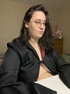 hungry1bunny online show from October 2025 02:48:01 PM