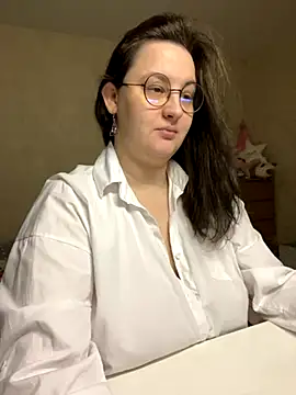 hungry1bunny online show from November 2025 07:46:02 PM