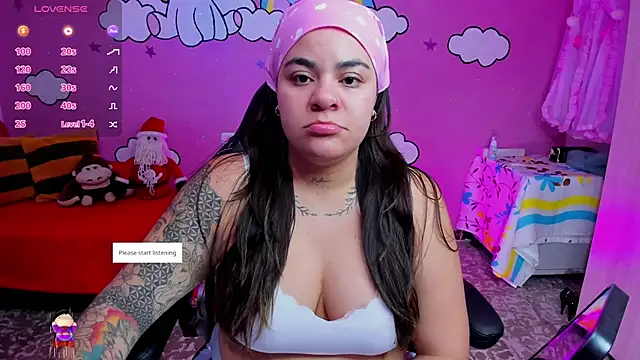 Snapshot of Sharon_hils chatting on December 2025 11:04:01 AM Sharon hils online show from December 2025 11:04:01 AM