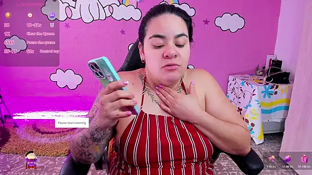 Snapshot of Sharon_hils chatting on January 2026 07:29:01 PM Sharon hils online show from January 2026 07:29:01 PM