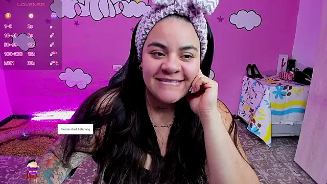 Snapshot of Sharon_hils chatting on February 2026 08:29:02 PM Sharon hils online show from February 2026 08:29:02 PM