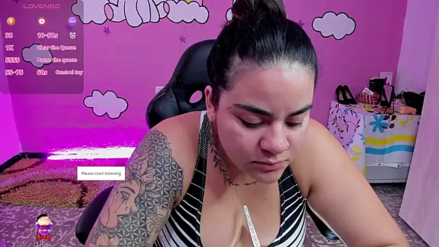 Snapshot of Sharon_hils chatting on February 2026 08:03:02 PM Sharon hils online show from February 2026 08:03:02 PM