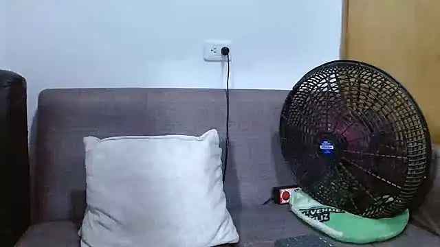 charlotte slut online show from September 2025 08:25:02 PM