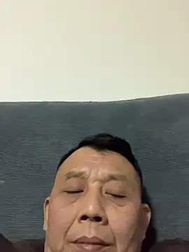 Snapshot of bcc0001 chatting on October 2025 05:28:01 PM bcc0001 online show from October 2025 05:28:01 PM