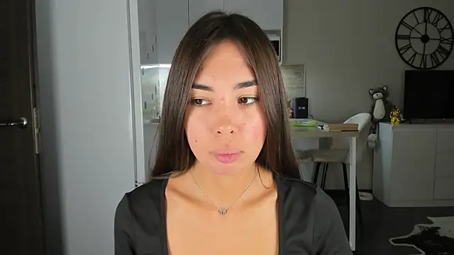 nilliluv online show from October 2025 09:12:02 PM