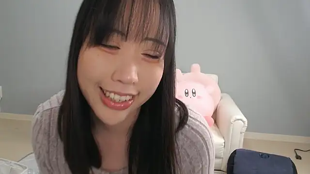 Snapshot of hana_ch chatting on March 2025 09:14:02 PM hana ch online show from March 2025 09:14:02 PM