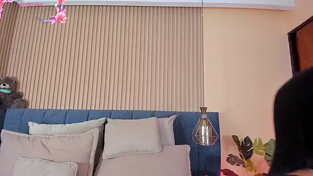 Snapshot of kathecute__ chatting on February 2026 01:45:04 AM kathecute online show from February 2026 01:45:04 AM