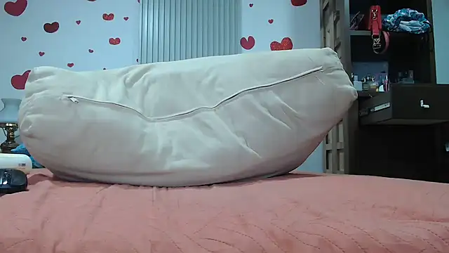 Snapshot of DanaiOluyi chatting on February 2025 11:12:02 PM DanaiOluyi online show from February 2025 11:12:02 PM