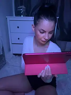 Snapshot of Lexy669 chatting on December 2024 09:49:02 PM Lexy669 online show from December 2024 09:49:02 PM