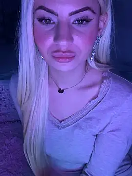 Snapshot of Lexy669 chatting on January 2025 10:51:02 PM Lexy669 online show from January 2025 10:51:02 PM