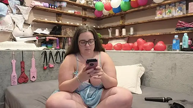 Snapshot of Kimberly-Caprice chatting on March 2025 11:12:02 AM Kimberly-Caprice online show from March 2025 11:12:02 AM