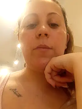 SofiEstevez online show from October 2025 04:16:01 PM