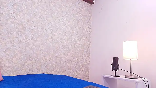 Snapshot of nicol_f chatting on January 2025 07:20:01 PM nicol f online show from January 2025 07:20:01 PM