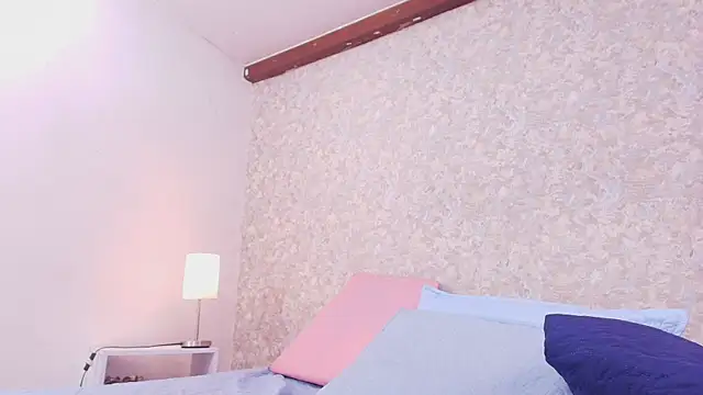 Snapshot of nicol_f chatting on September 2025 07:19:02 PM nicol f online show from September 2025 07:19:02 PM