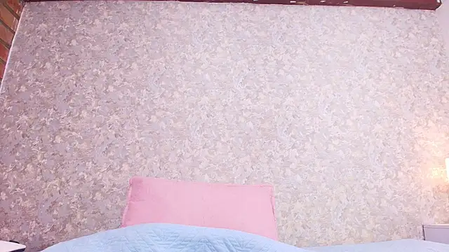 Snapshot of nicol_f chatting on October 2025 07:27:01 PM nicol f online show from October 2025 07:27:01 PM