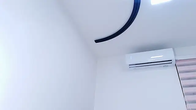 Snapshot of nicol_f chatting on January 2026 03:10:01 AM nicol f online show from January 2026 03:10:01 AM