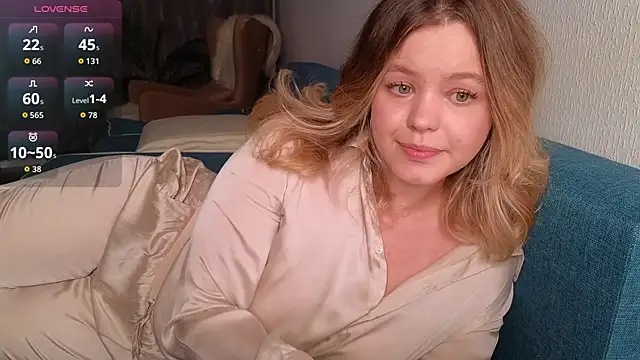 Snapshot of Milana15 chatting on September 2025 01:01:01 PM Milana15 online show from September 2025 01:01:01 PM