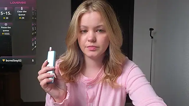 Milana15 online show from June 2026 02:31:01 PM