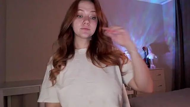 SarahSweetie online show from December 2024 03:38:02 PM