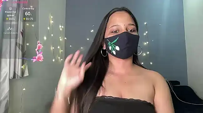 Varnika aarora online show from March 2025 11:00:01 AM