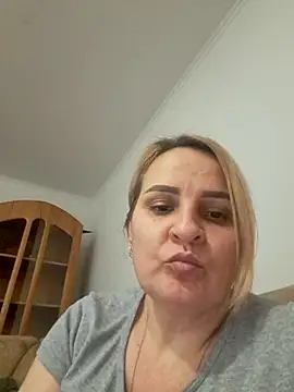 Malichkaanna30 online show from February 2025 04:16:02 PM