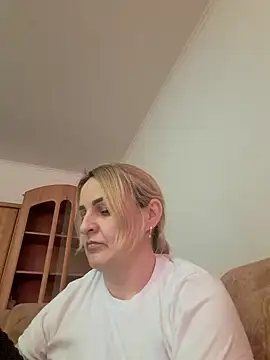 Malichkaanna30 online show from February 2025 12:03:02 PM