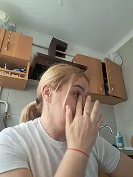 Malichkaanna30 online show from April 2026 07:52:01 AM