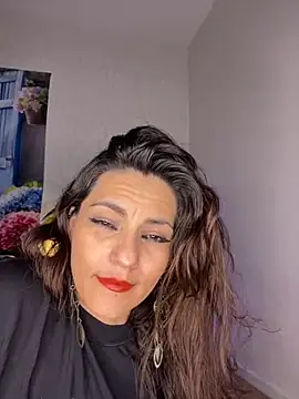 Snapshot of Chanel_shaw chatting on October 2025 08:20:01 PM Chanel shaw online show from October 2025 08:20:01 PM