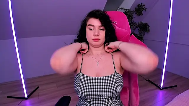 Snapshot of MelanieCarterr chatting on February 2025 12:21:02 AM MelanieCarterr online show from February 2025 12:21:02 AM