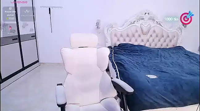 Snapshot of CN-xiaofei chatting on February 2025 02:48:02 AM CN-xiaofei online show from February 2025 02:48:02 AM