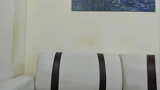 lunainsane58 online show from April 2026 10:29:02 PM