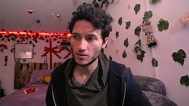 Afroditapoloo online show from December 2024 04:09:01 PM