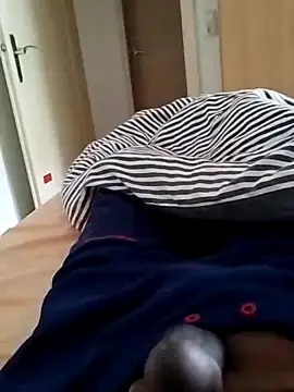 Snapshot of fuckeverythi chatting on February 2026 02:15:02 PM fuckeverythi online show from February 2026 02:15:02 PM