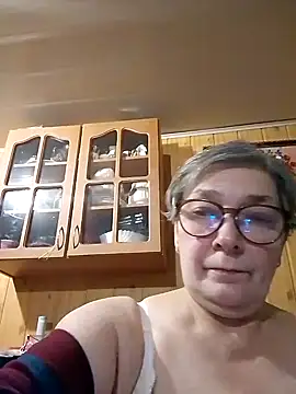 Snapshot of IrinaSweet54 chatting on January 2025 05:28:02 PM IrinaSweet54 online show from January 2025 05:28:02 PM